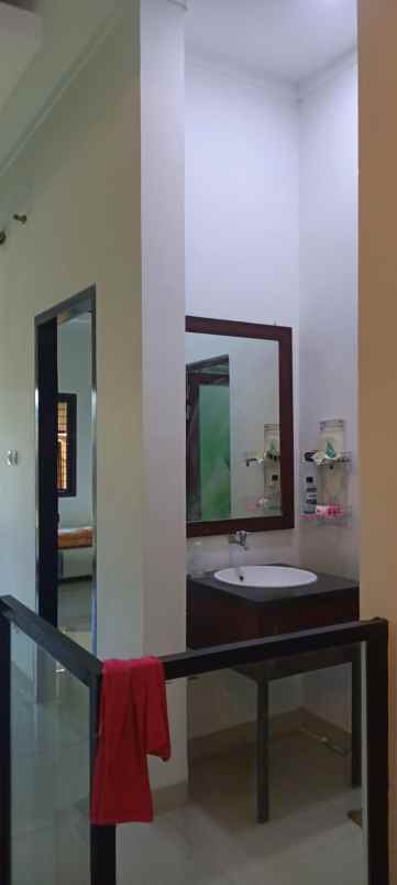 rumah 3 lantai depok