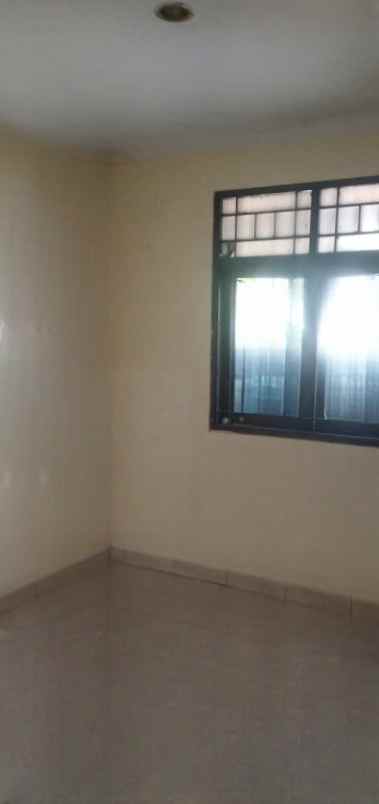 rumah 6x15 90m type 2kt metland menteng cakung