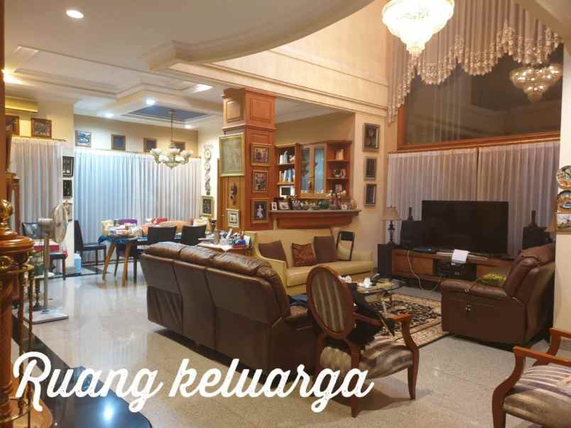rumah araya 1 galaxi bumi permai strategis bagus