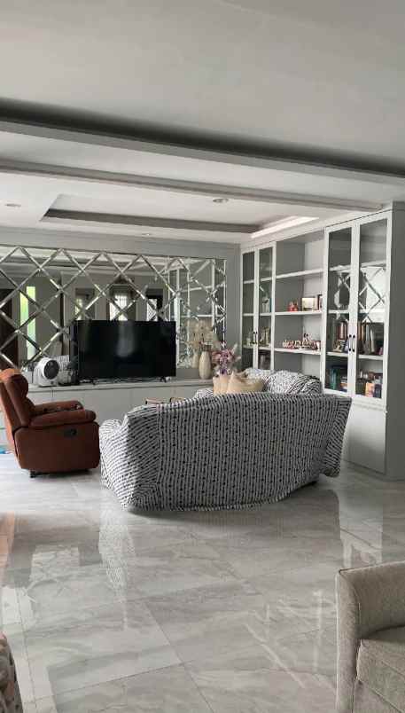 rumah bagus di bintaro sektor 9 tangerang selatan