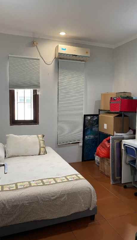 rumah bagus di bintaro sektor 9 tangerang selatan