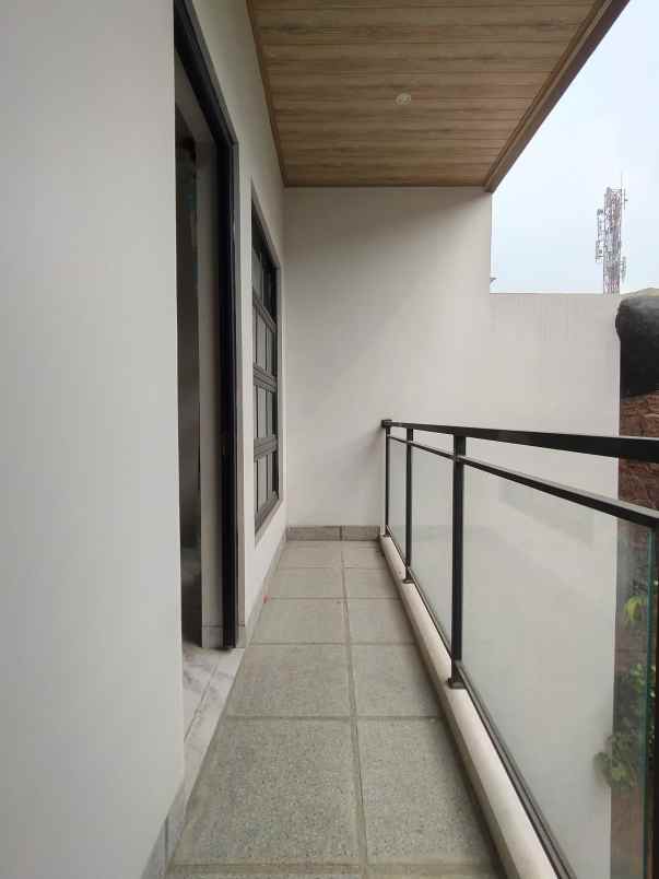rumah baru dalam townhouse area cipayung jaktim