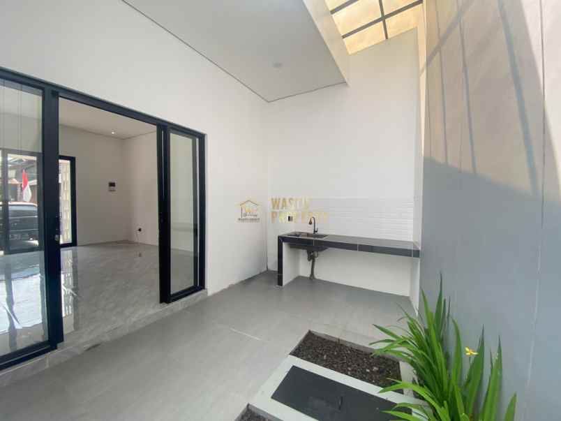 rumah baru dan siap huni dekat sch sleman