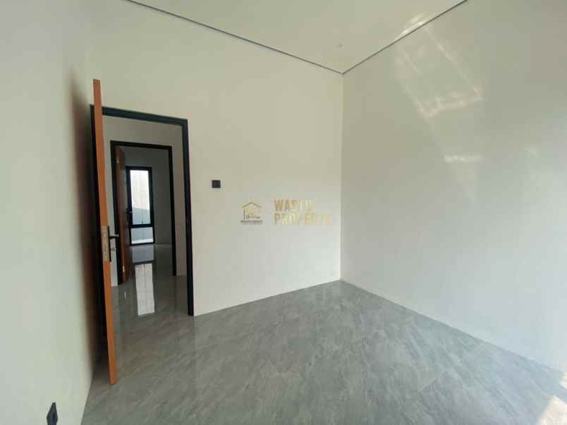 rumah baru dan siap huni dekat sch sleman