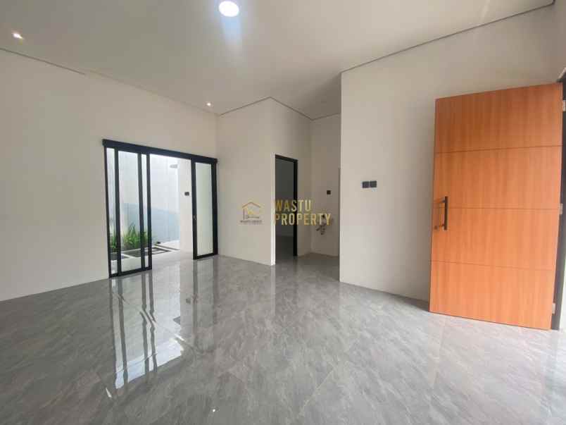 rumah baru dan siap huni dekat sch sleman