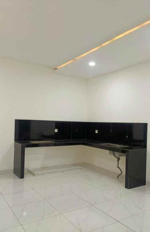 rumah baru klasik modern di sukmajaya juanda depok