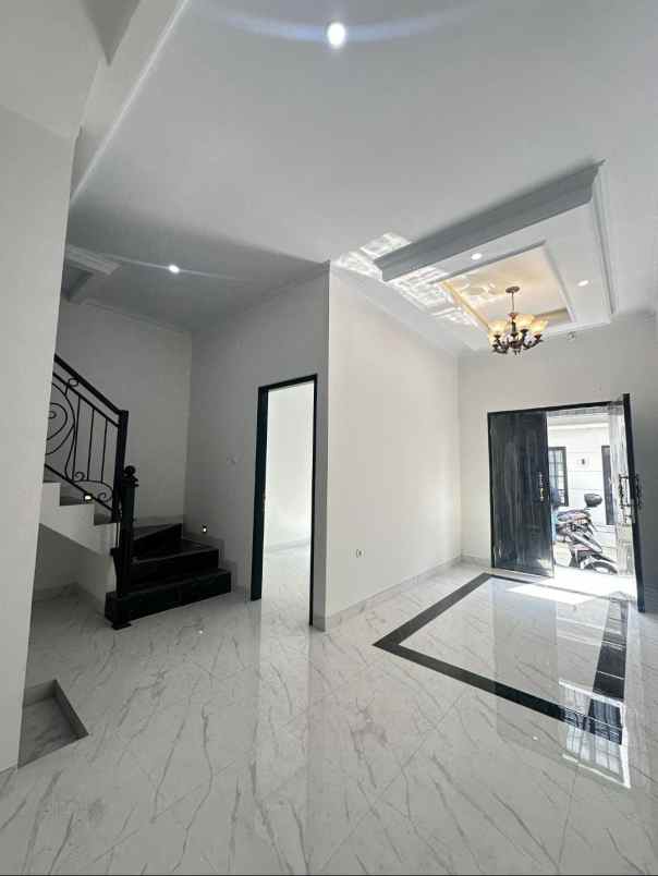 rumah baru minimalis modern di lenteng agung jaksel