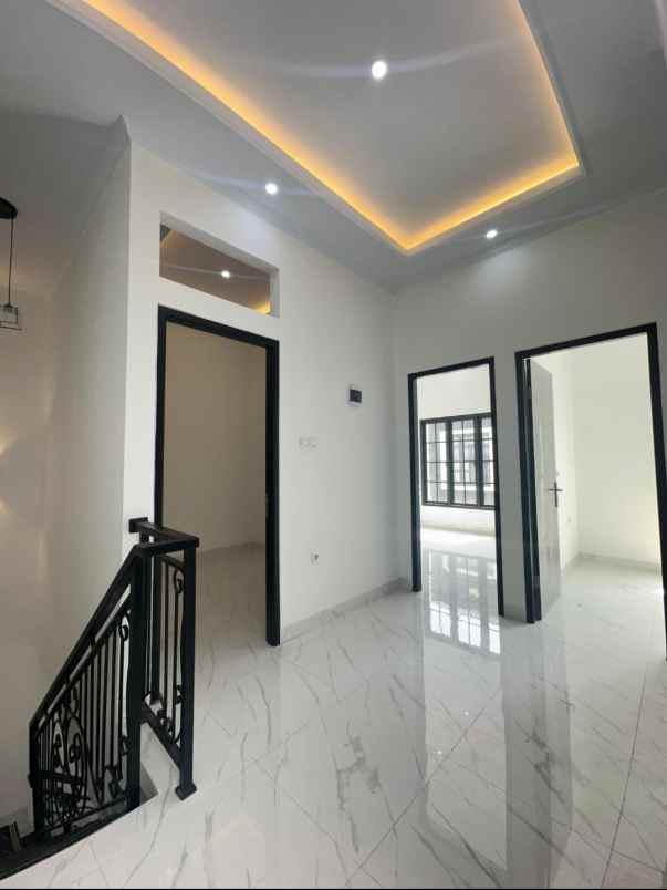 rumah baru minimalis modern di lenteng agung jaksel