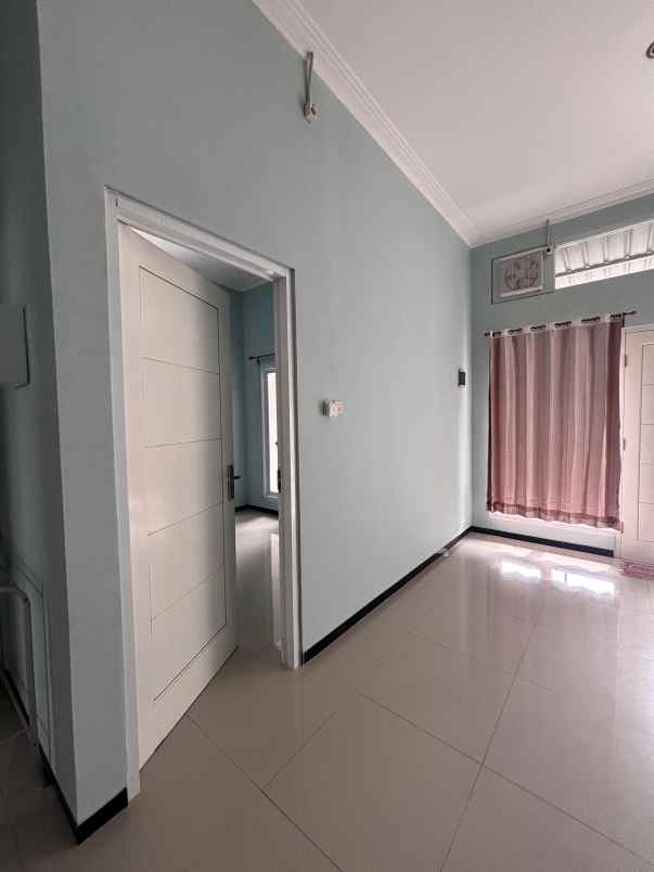 rumah candi kalasan manyaran semarang