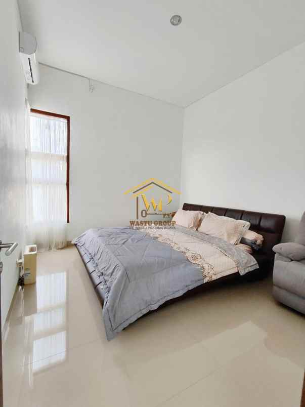 rumah cantik dekat maguwoharjo rumah maguwo mansion