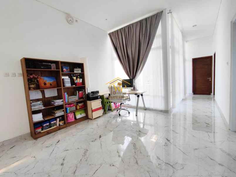 rumah cantik dekat maguwoharjo rumah maguwo mansion