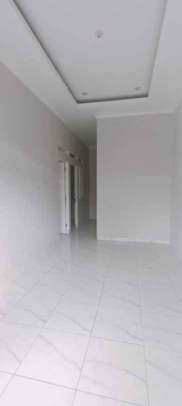 rumah cantik minimalis dalam komplek pup