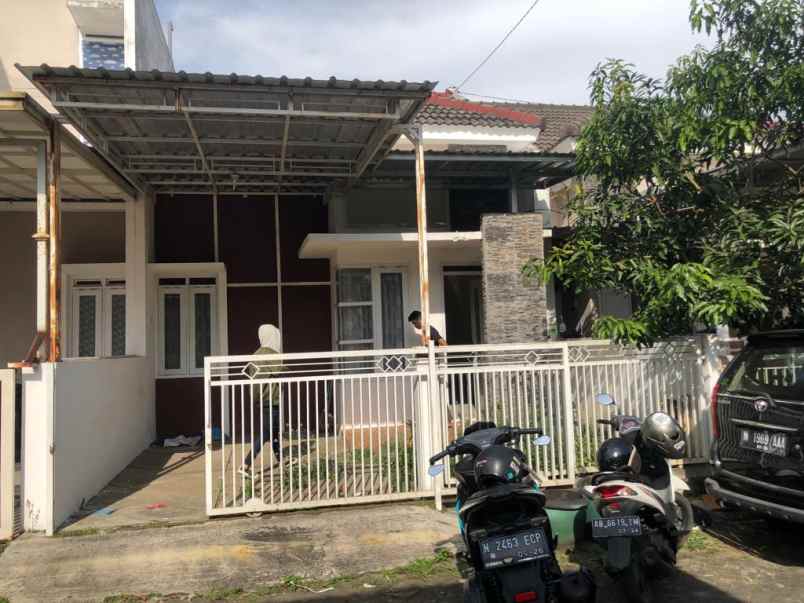 rumah cantik murah siap huni dekat kampus brawijaya