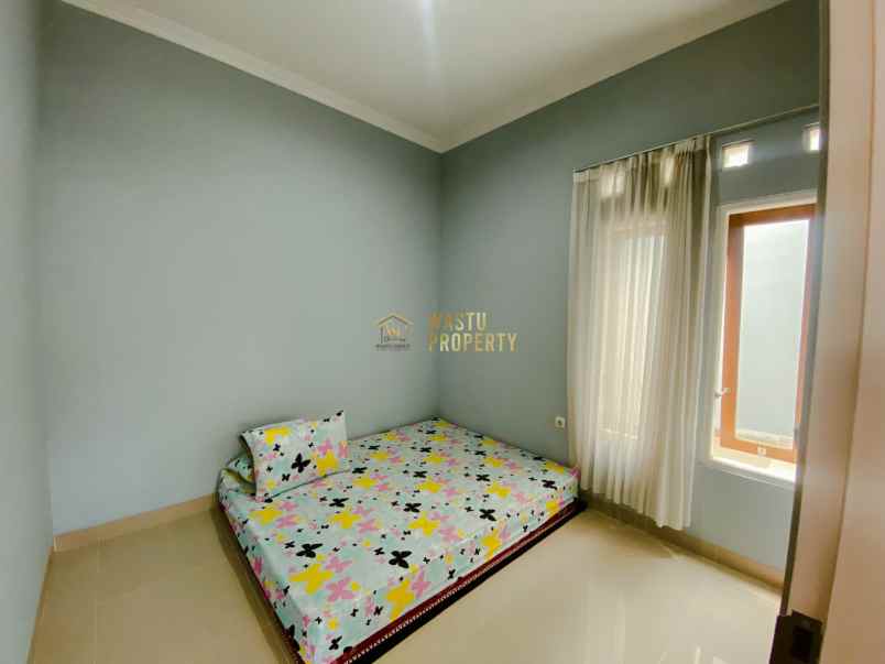 rumah cantik siap huni di purwomartani dekat pamela 7