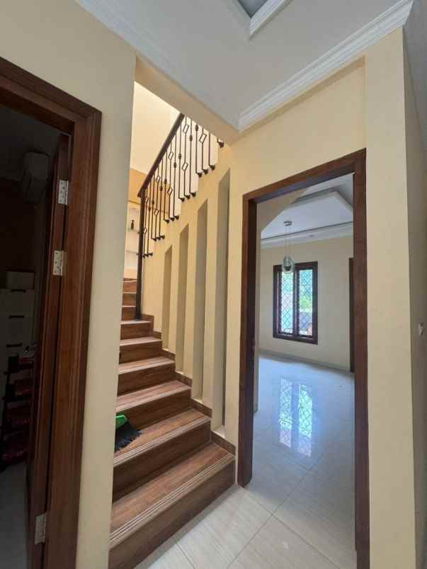 rumah cikutra dekat ciigadung pahlawan bandung