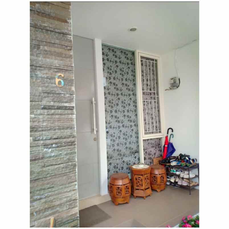 rumah cirendeu ciputat