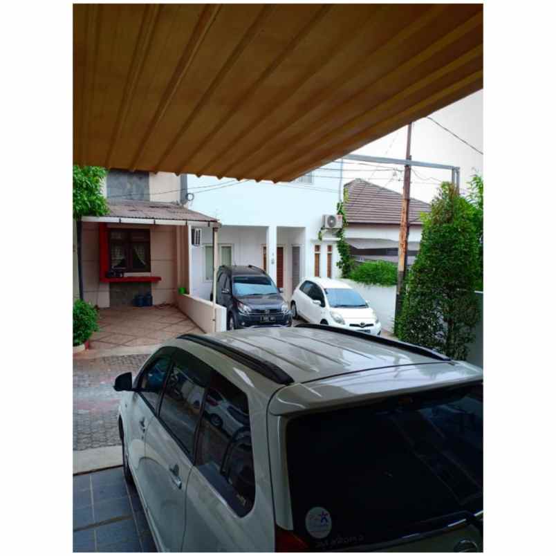 rumah cirendeu ciputat