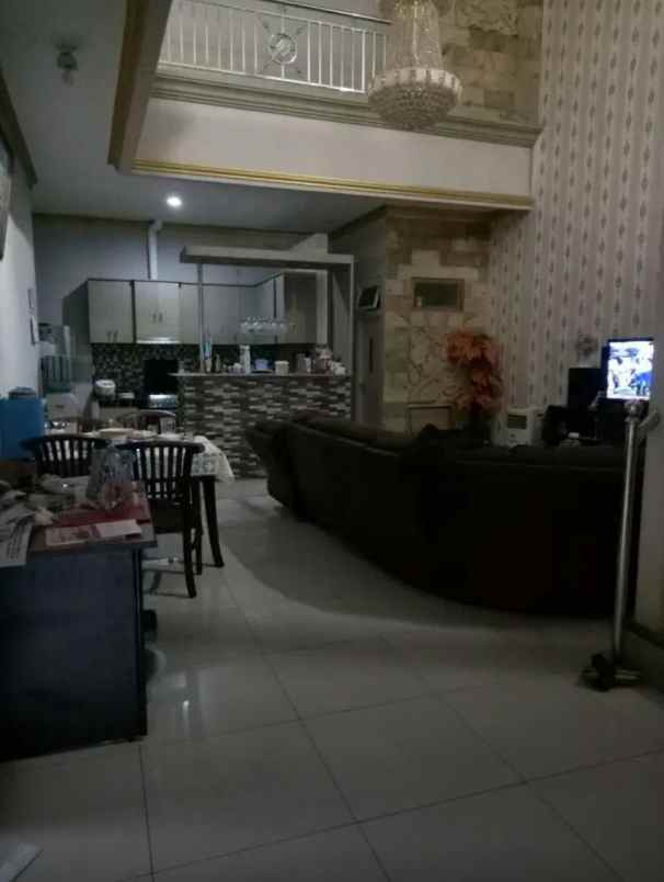 rumah clsuter feninsula galaxy