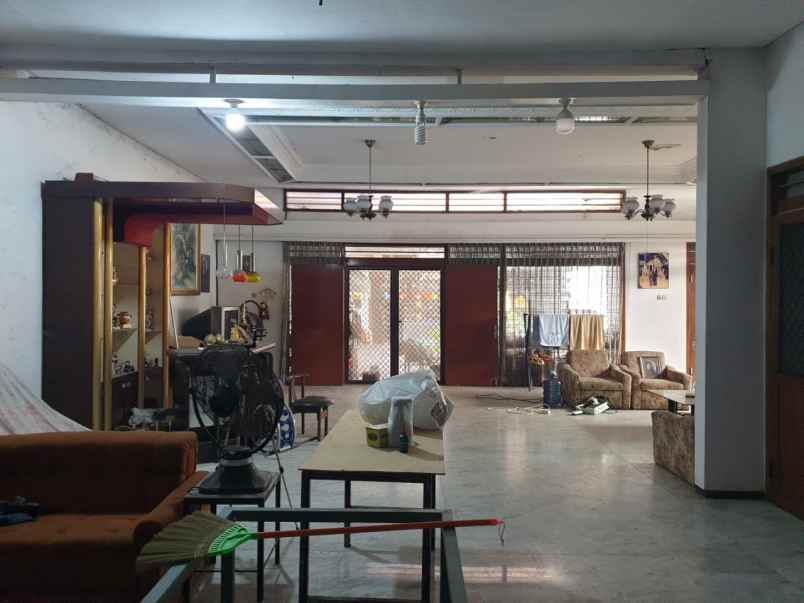 rumah dharmahusada indah strategis