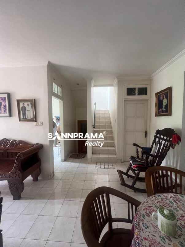 rumah di cluster belanda telaga golf sawangan