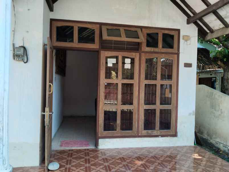 rumah dijual area situbondo