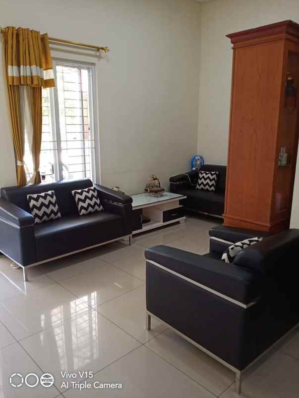 rumah dijual disewakan taman puspa raya surabaya barat