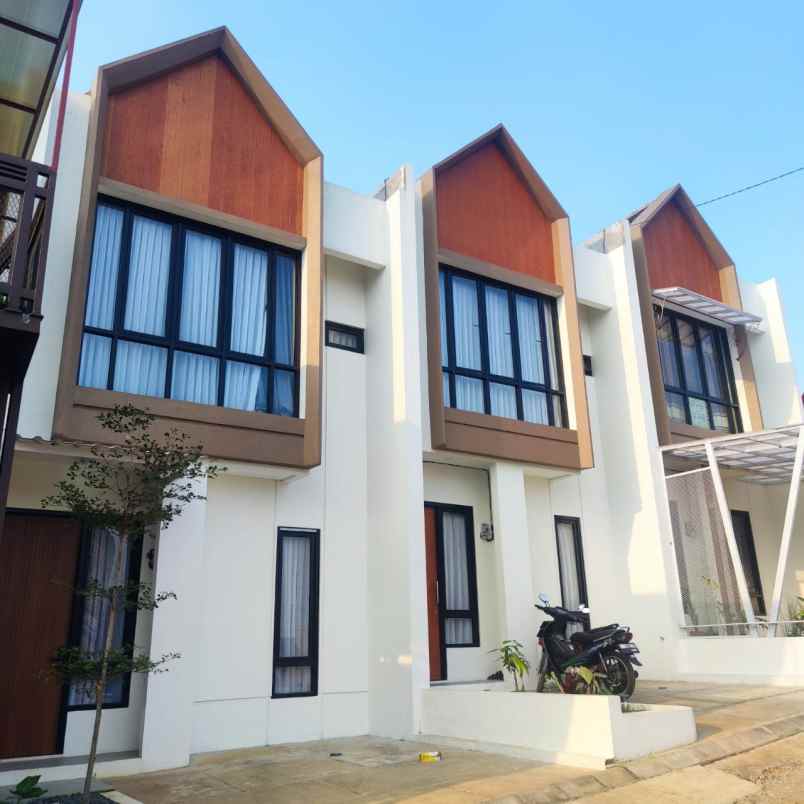 Rumah Dua Lantai Kota Bandung Timur Mahaba Villge