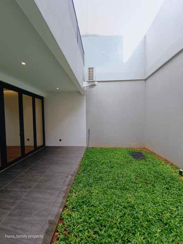 rumah elegant modern di joglo
