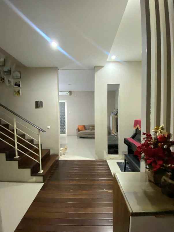 rumah greenlake citraland surabaya barat nego