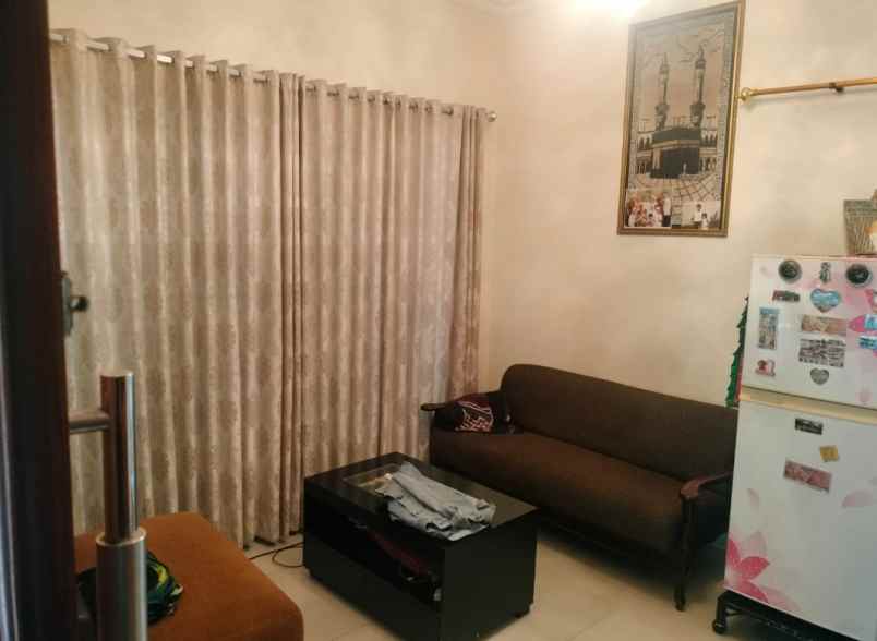 rumah hook depan taman citra gran cibubur