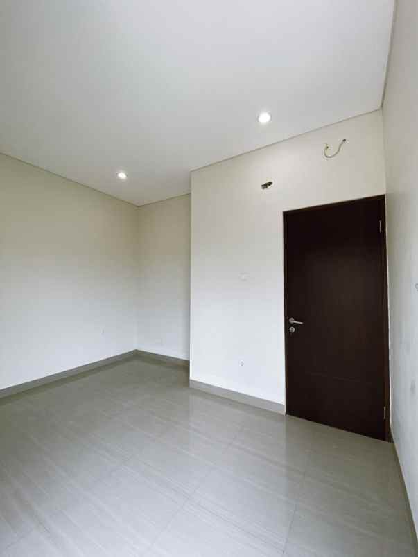 rumah imperial gading