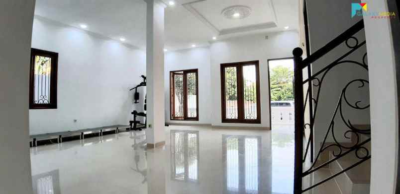 rumah jati asih kota beksi jawa