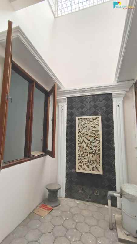 rumah jati asih kota beksi jawa