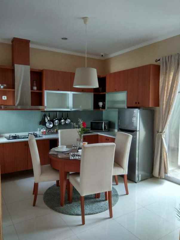 rumah jl cinere park view raya