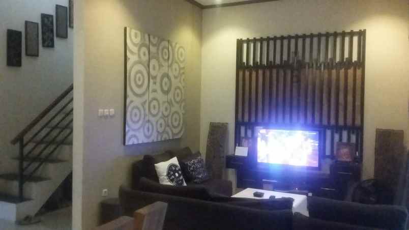 rumah jl garuda 1 no 21 cluster