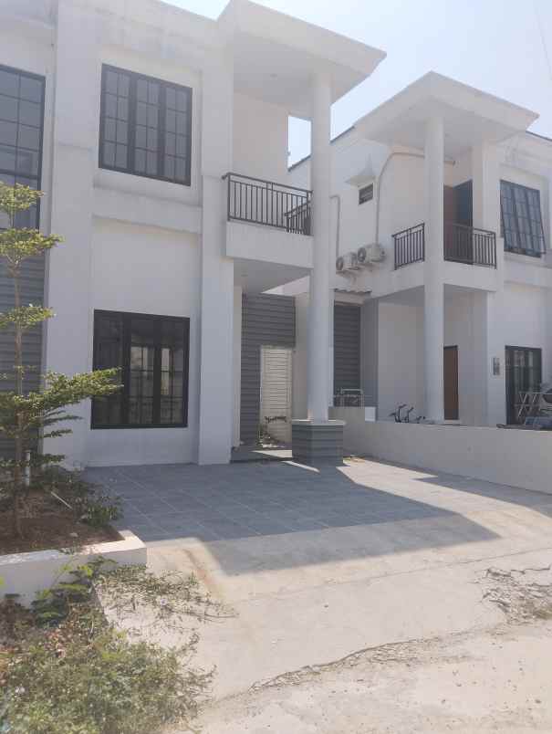 rumah jl kaliabang tengah kec