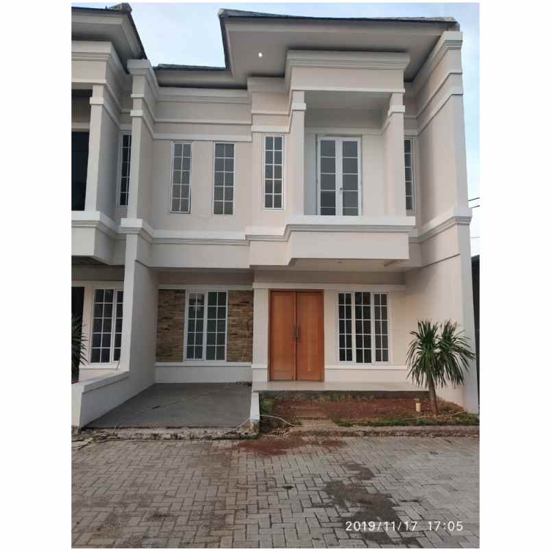 rumah jl otista raya ciputat