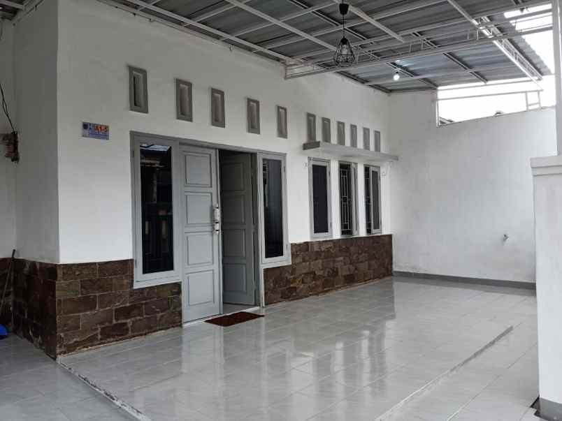 rumah jl perumahan jati jajar