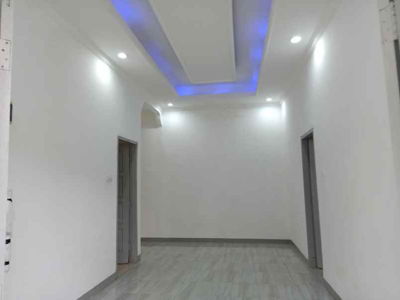 rumah jl perumahan jati jajar