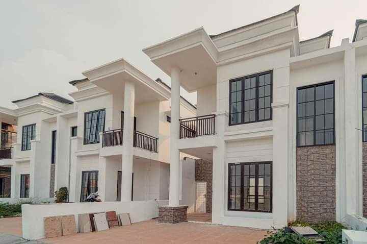 rumah jl raya kaliabang tengah