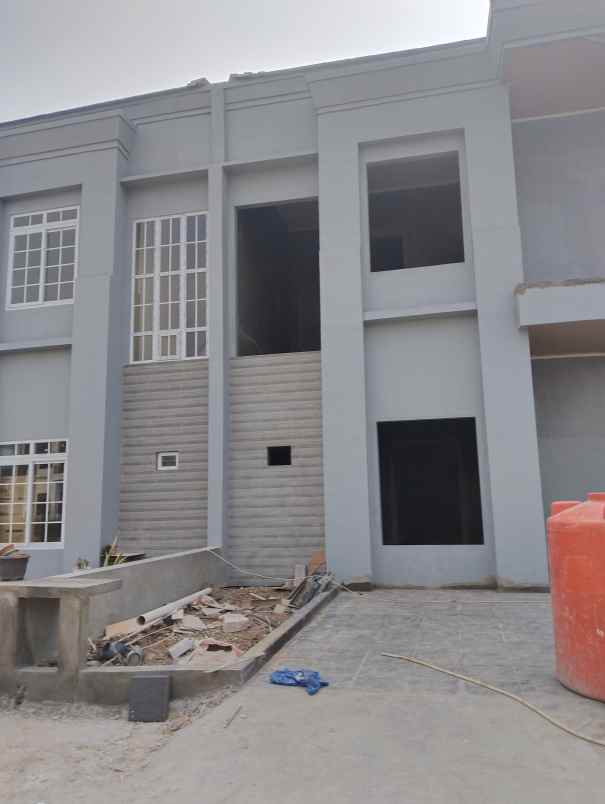 rumah jl raya kaliabang tengah