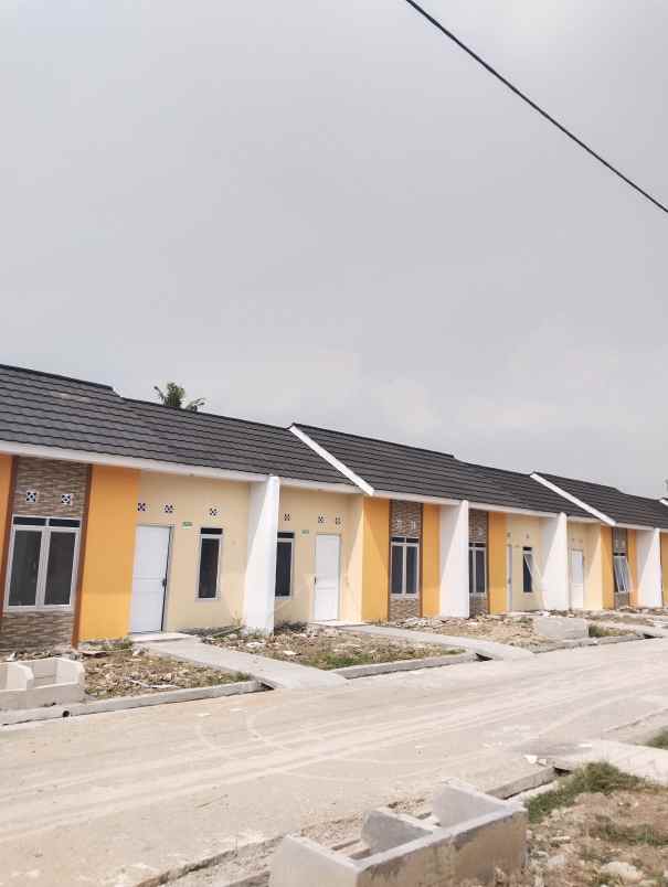rumah jl raya sriamur tambun utara