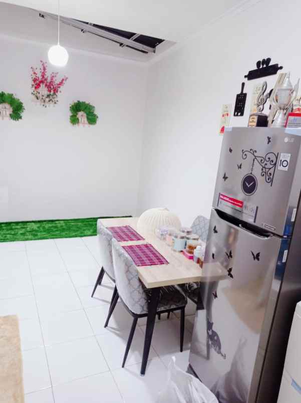 rumah jln nanjung km 4 lagadar