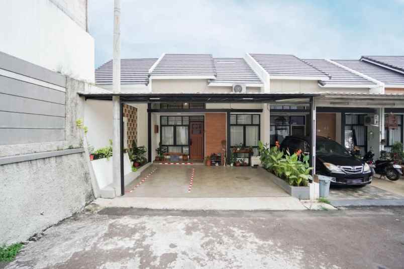rumah jln raya pondok petir