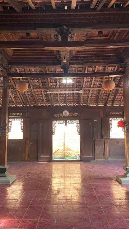 rumah joglo tembalang semarang