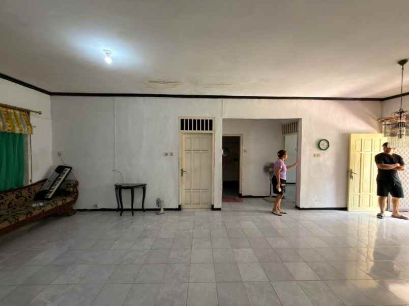 rumah medokan asri barat row 3 mobil terawat