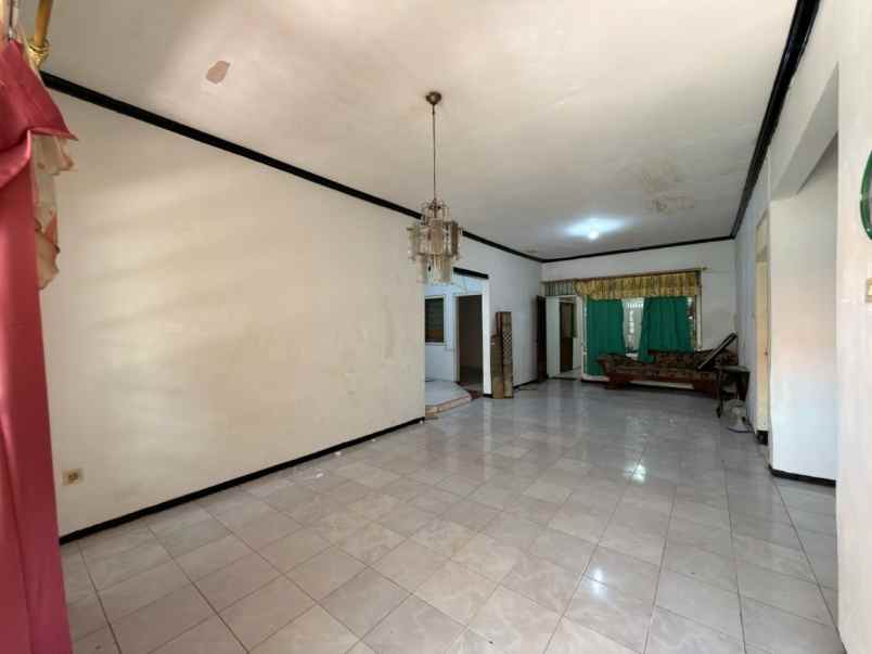 rumah medokan asri barat row 3 mobil terawat