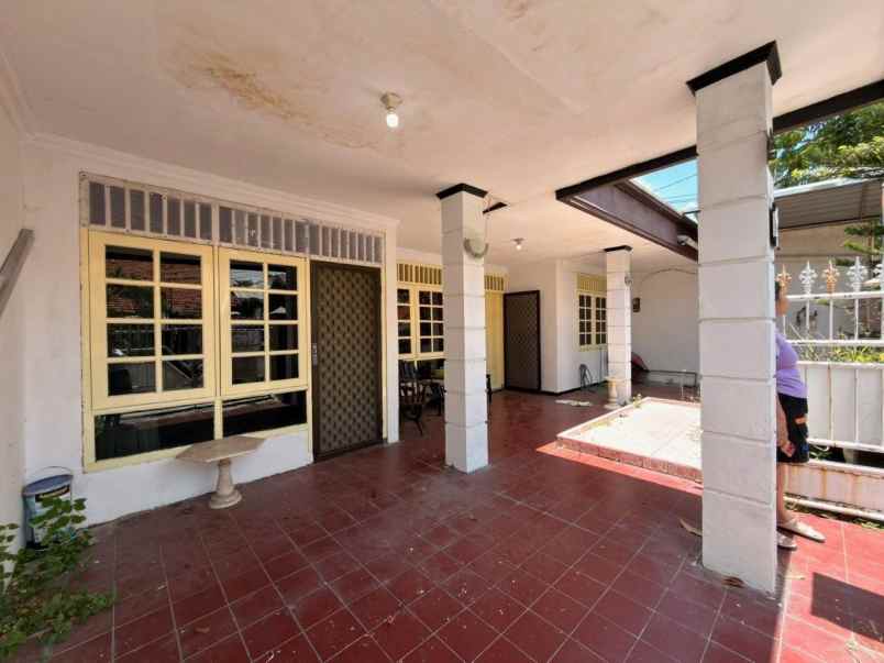 rumah medokan asri barat row 3 mobil terawat
