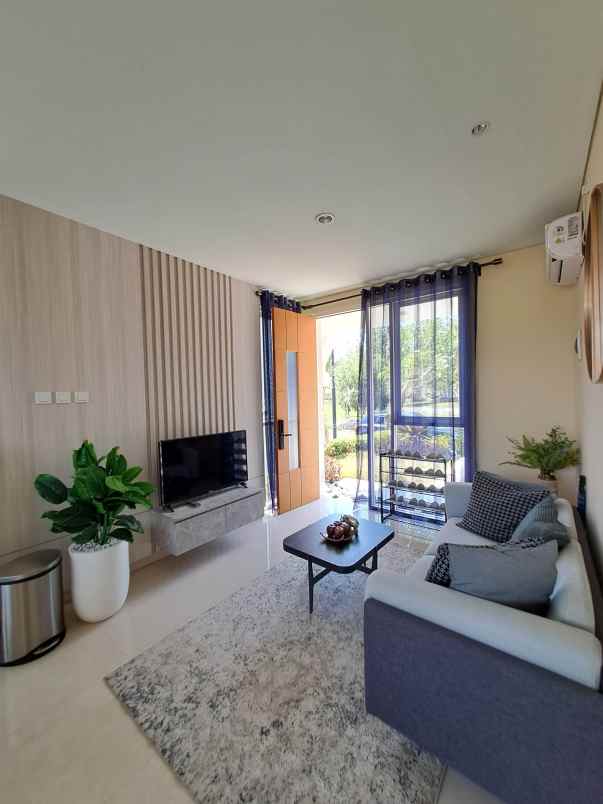 rumah mewah premium di cluster besar bsb seamrang