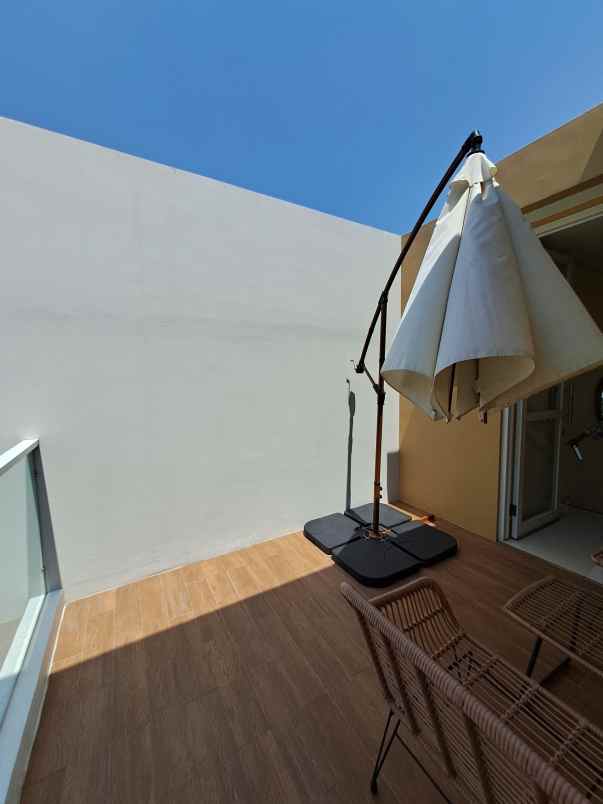 rumah mewah premium di cluster besar bsb seamrang